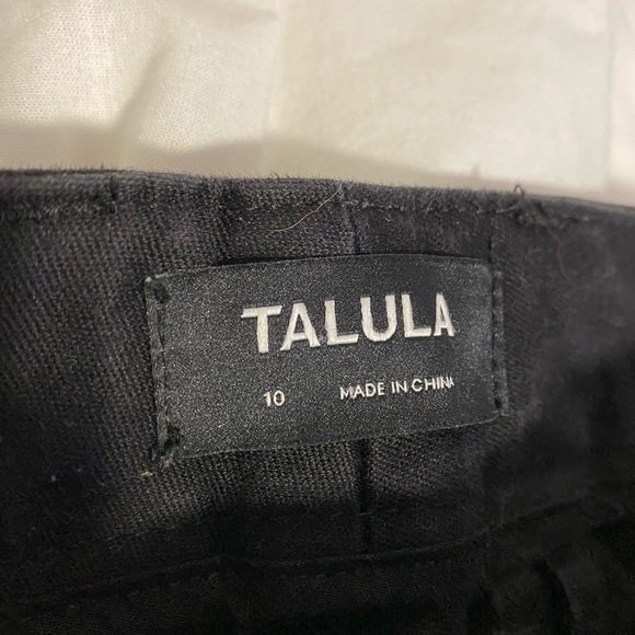 Aritzia Cargo Pants - Picture 3 of 4